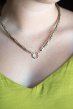 Load image into Gallery viewer, Horseshoe Necklace
