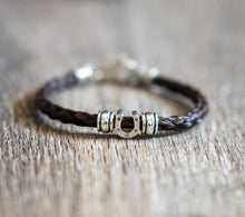 Load image into Gallery viewer, Horseshoe Bead