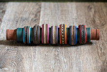 Load image into Gallery viewer, Leather Bracelet with Horsehair