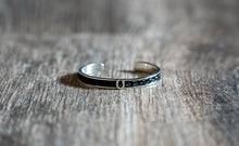 Load image into Gallery viewer, Inlaid Thin Cuff Bracelet with Silver Horseshoe