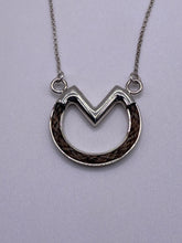 Load image into Gallery viewer, Hoofprint Necklace with chain
