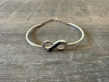 Load image into Gallery viewer, Infinity Wire Bracelet
