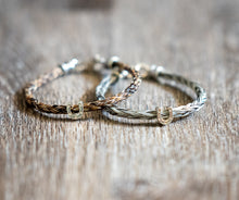 Load image into Gallery viewer, Bracelet with Horseshoe Bead
