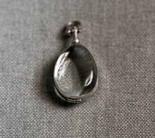 Load image into Gallery viewer, Glass Locket Pendants
